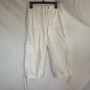 Liz Claiborne White Cargo Capri Pants Womens Size 6